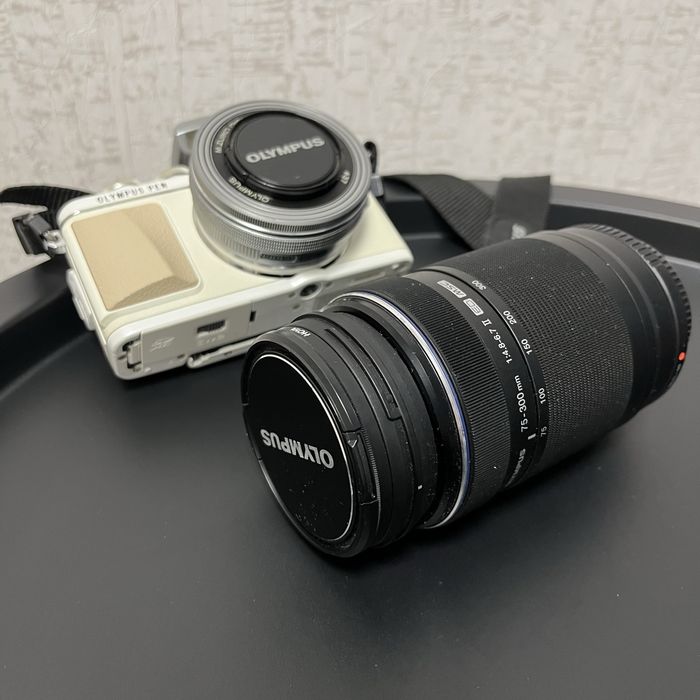 Об'єктив Olympus ZUIKO DIGITAL ED 75-300mm (micro 4/3 - 150-600 мм )