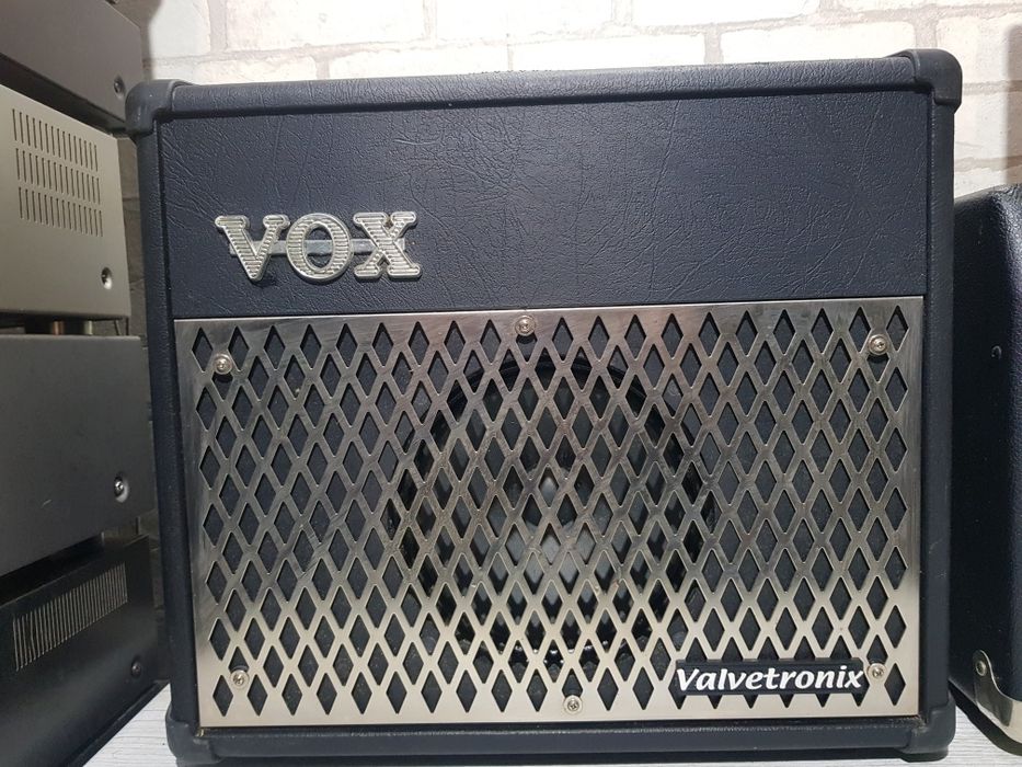 Комбопідсилювач/комбоусилитель VOX/Fender/Marshall б/у з Німеччини