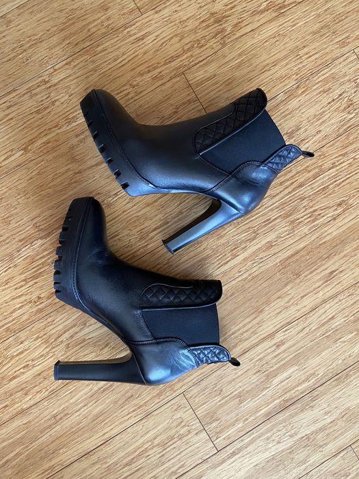 Czarne botki Wojas na obcasie - rozmiar 40