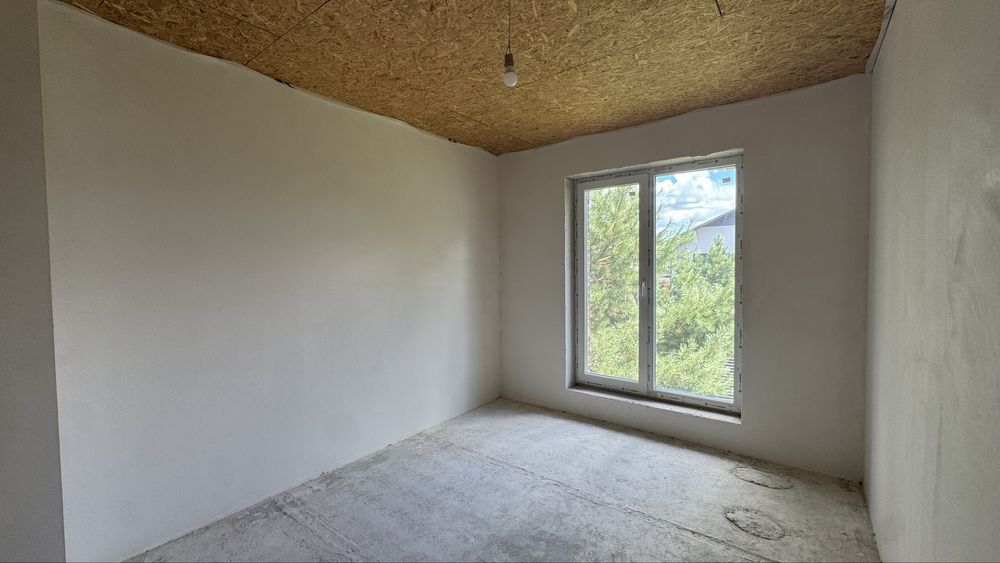 Таунхаус із чистовим наповненням у Стоянці біля рекреаційної зони