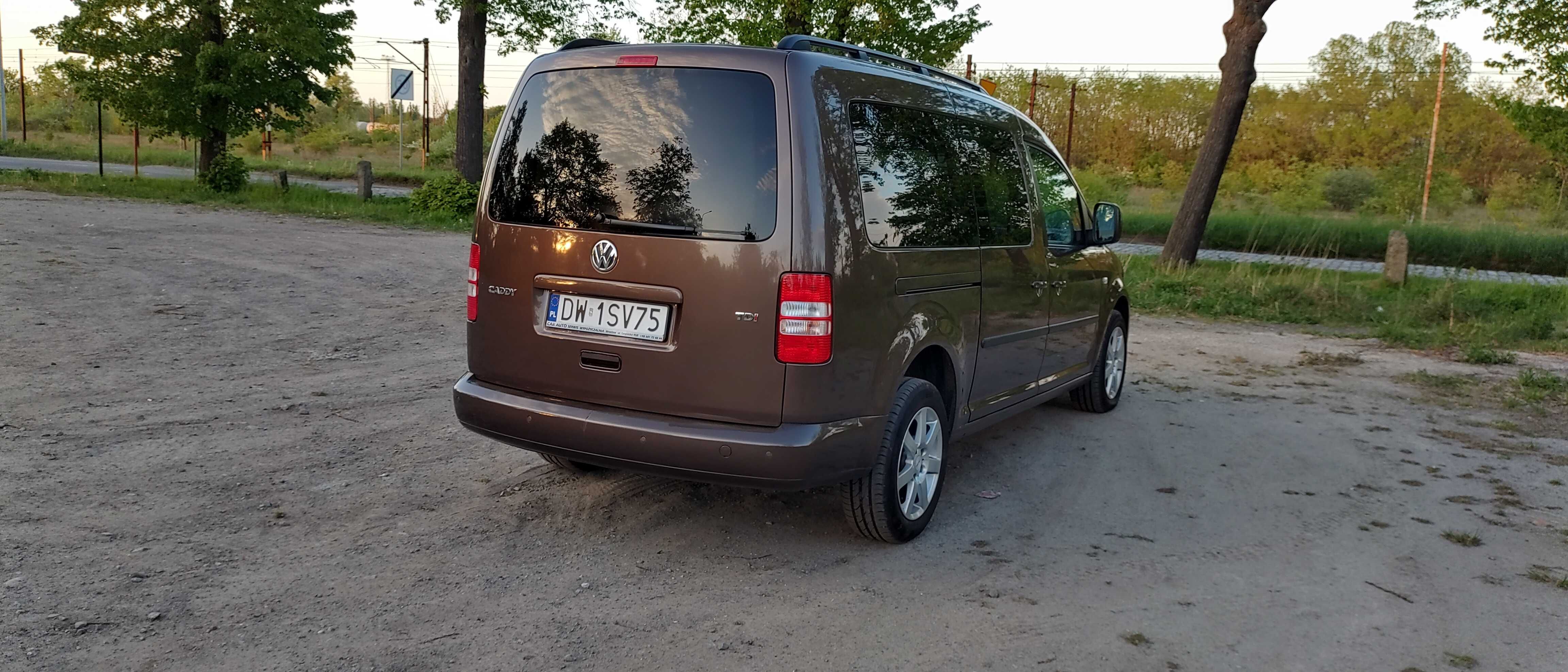 VW Caddy 1.6 TDI long 105 KM