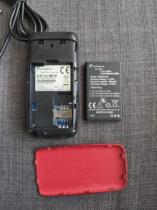 Telefon komórkowy z klapką