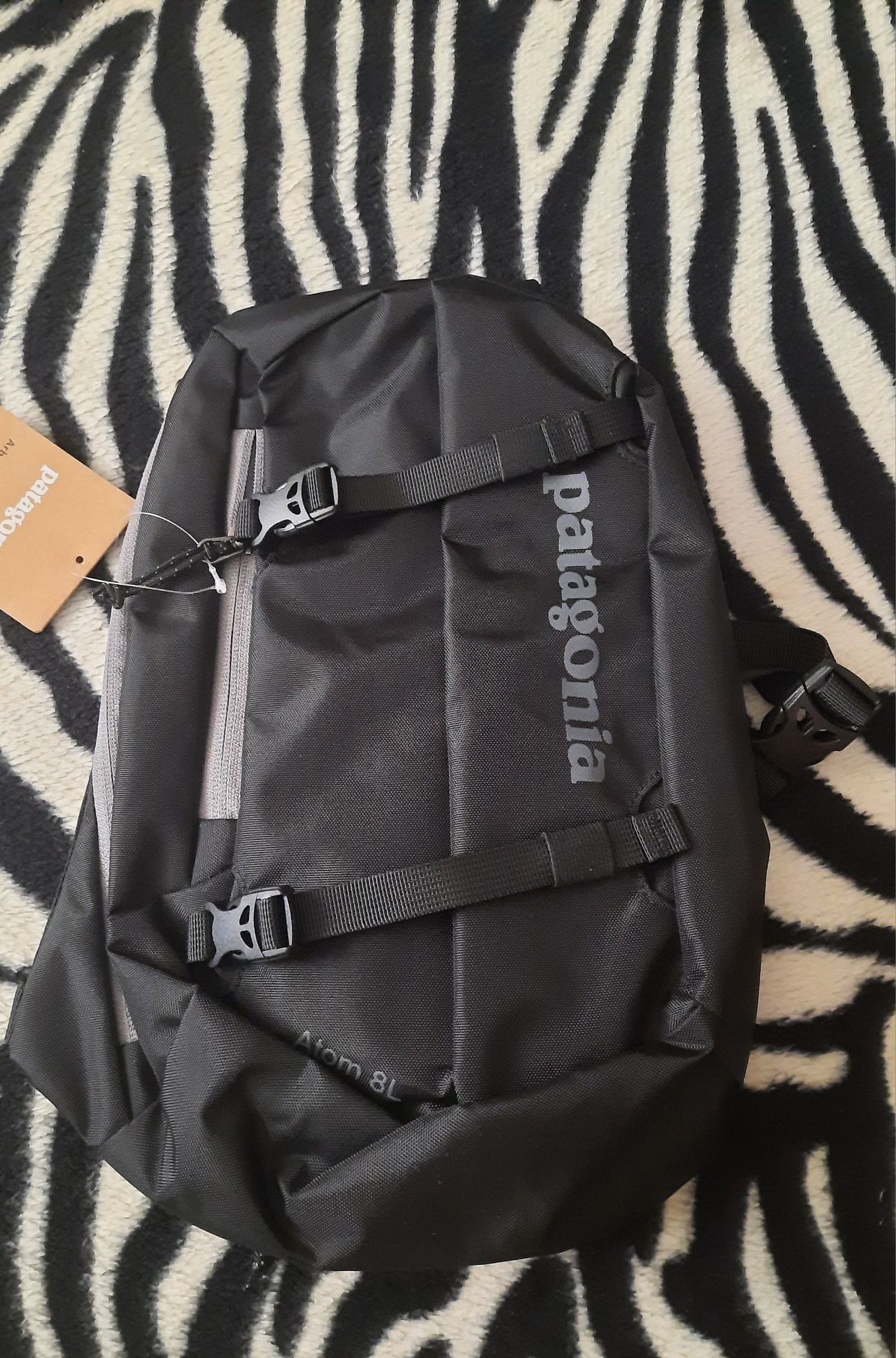 Сумка Patagonia Atom 8L