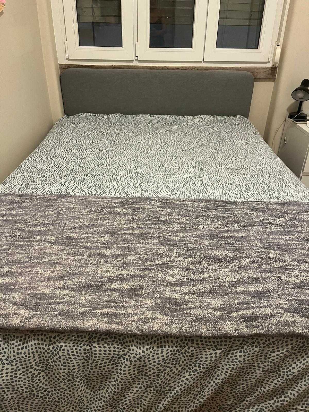 Vendo Cama com colchão