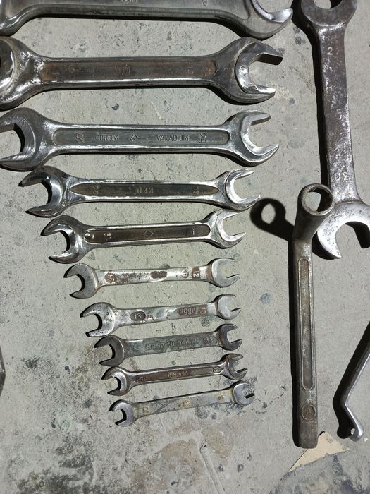 Ріжкові ключи в гарному стані