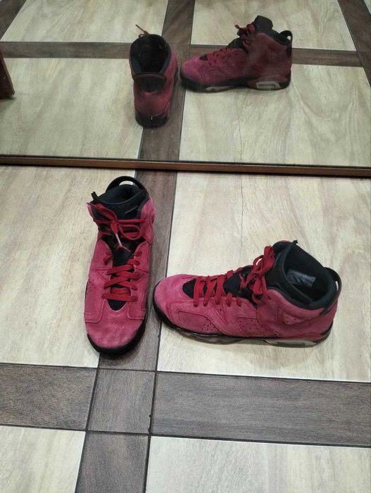 Оригинальные кроссовки Jordan красные, демисезонные р. 39 стелька 24,5