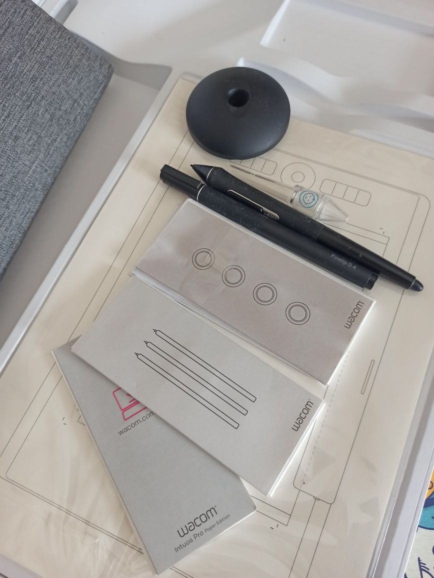 Wacom Intuos Pro Paper Edition