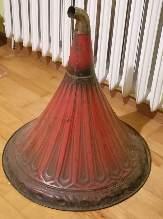 stara tuba gramofon patefon