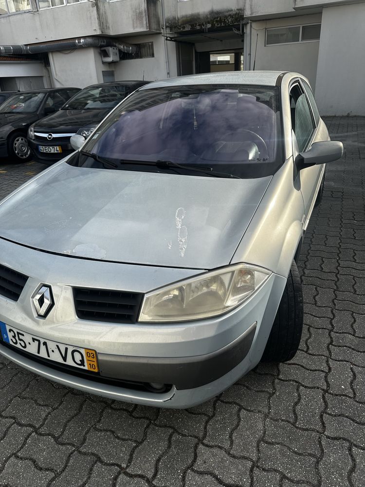 VENDO MEGANE 1.4 gasolina coupé