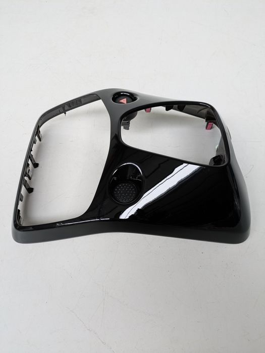 Ramka konsoli Citroen C1 II Toyota Aygo Peugeot 108 panel środkowy