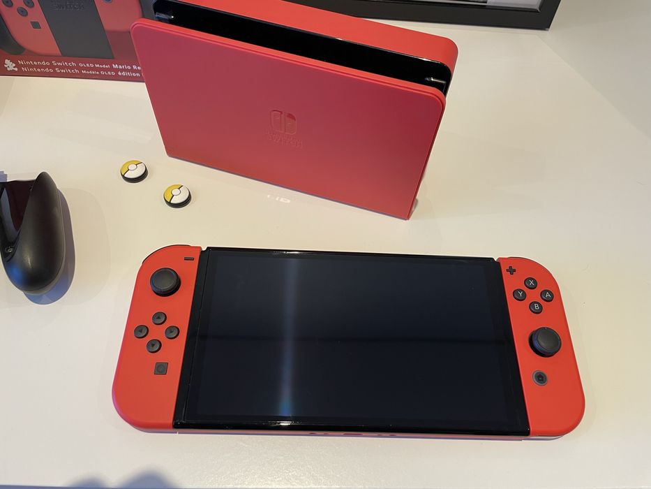 Nintendo Switch OLED Edição Mario Red + bolsa
