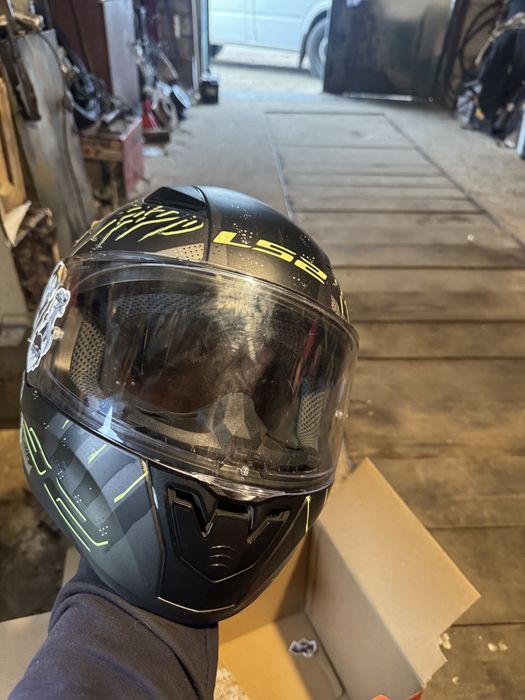 Продам шолом ls2 в гарному стані