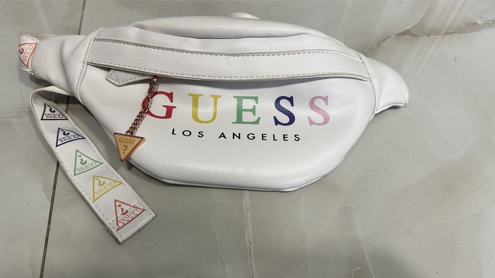 Сумка бананка гес guess