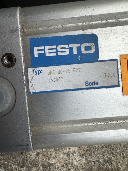Siłownik pneumatyczny 80x25 FESTO