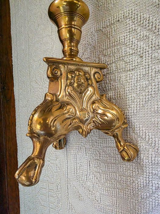 Castiçal antigo de 1699