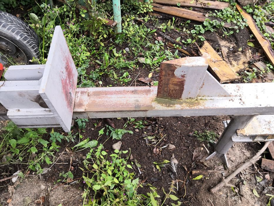 Łuparka elektryczna lub hydrauliczna