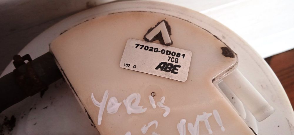 Pompka paliwa w zbiornik Toyota Yaris II 1.3 VVTi