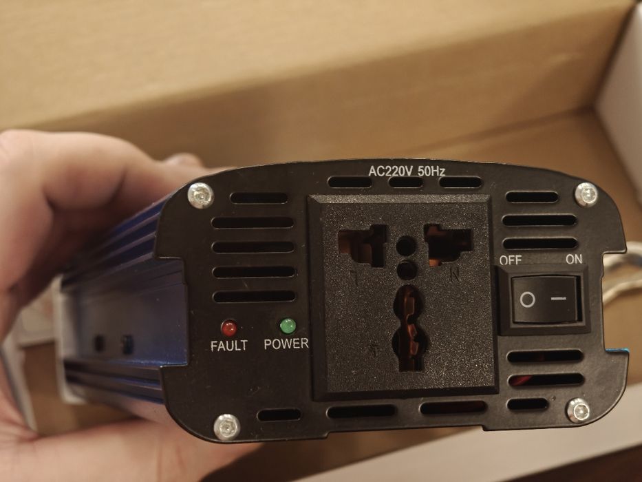 Інвертор з чистою синусоїдою, 1.8 кВт