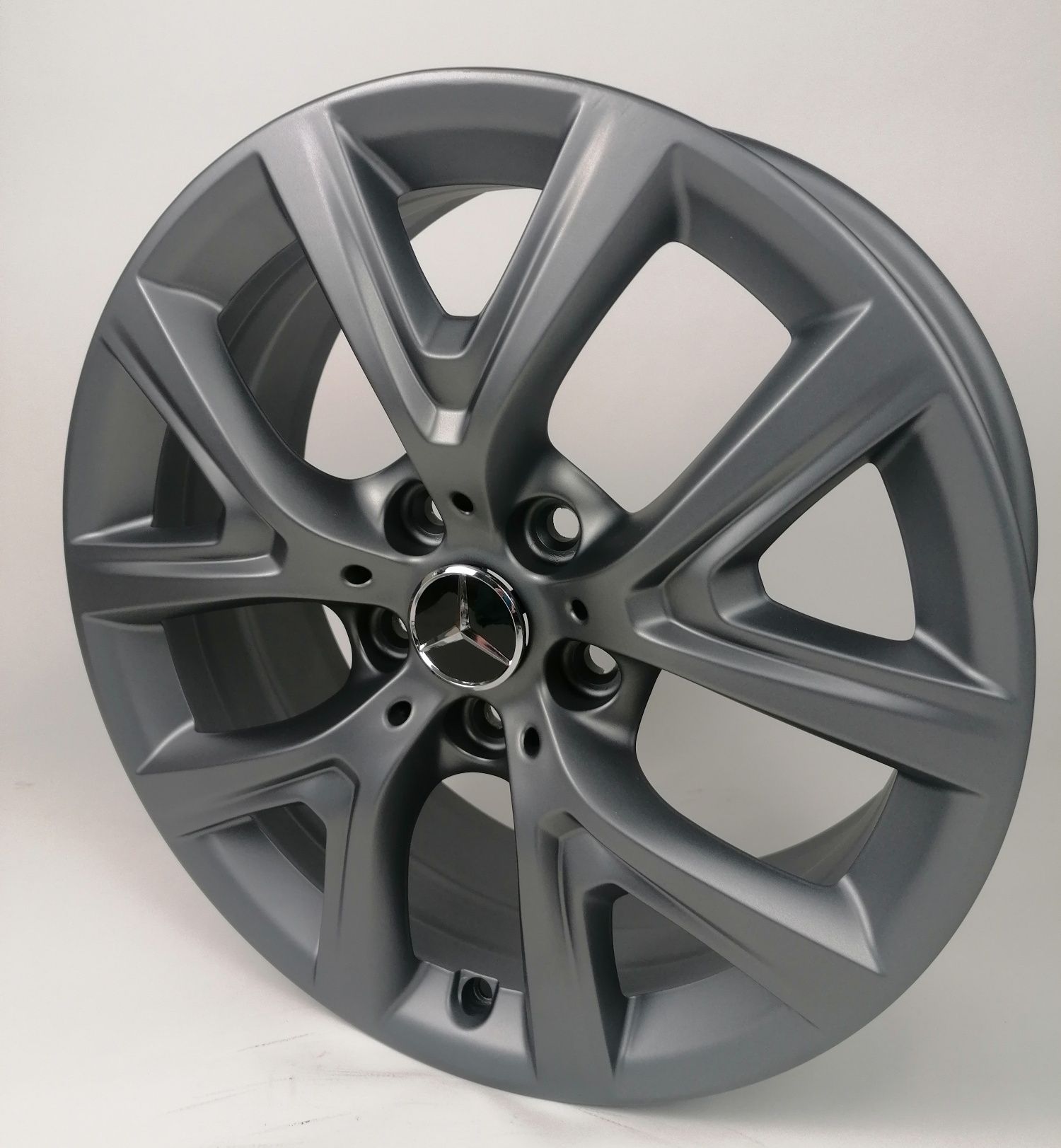 #115 Alufelgi R17 5x112 Audi BMW VW Škoda Seat Mercedes Chrom Shadow