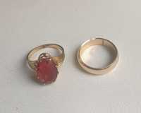 Каблучка з червоним каменем та перстень розміру 20