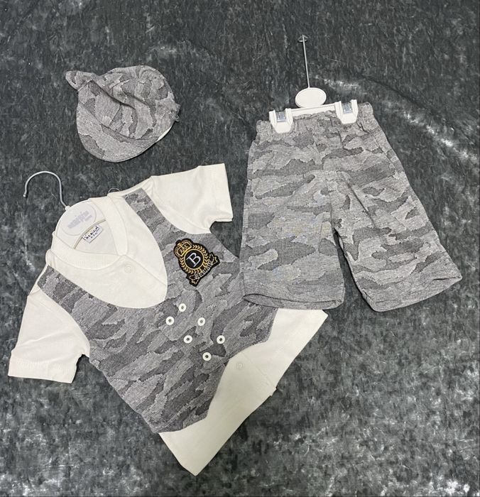 Дитячі речі/Кросівки/Куртка