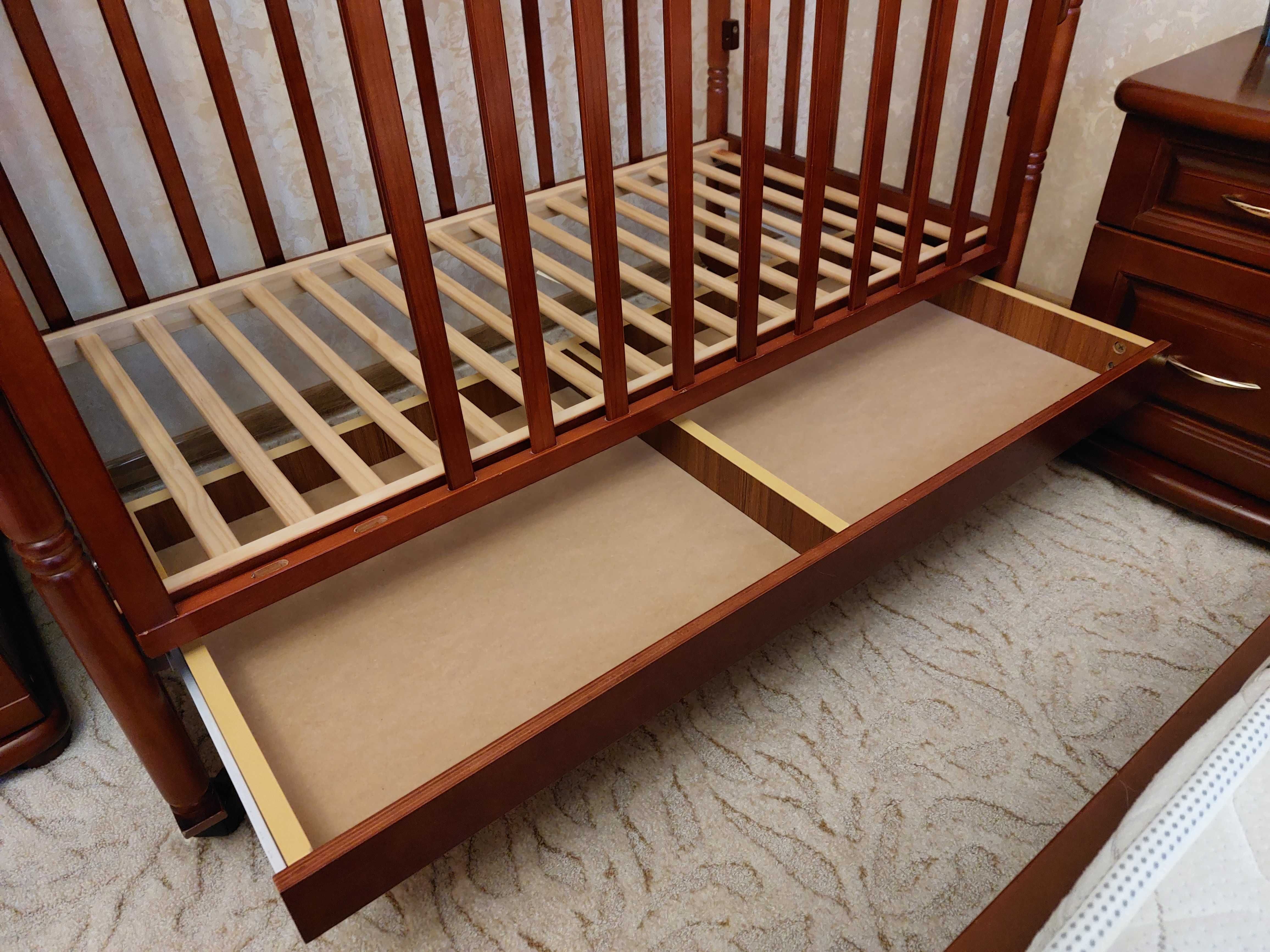 Кроватка детская, новозеландская сосна + гивея