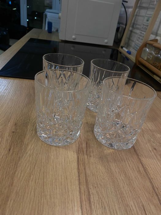 Zestaw 4 szklanek kryształowych