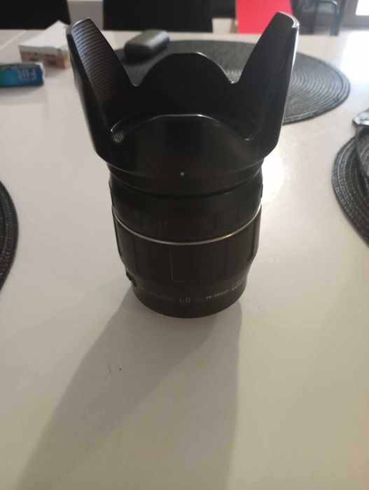 Aparat lustrzanka Canon DS126091