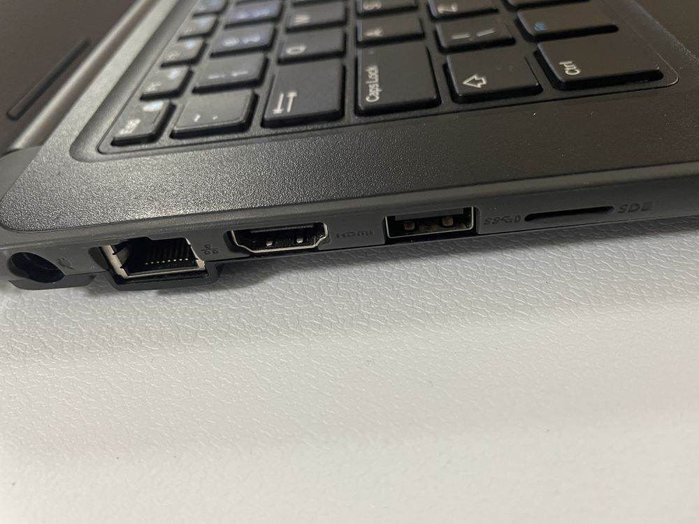 Dell Latitude 13,3 cala ssd windows 10 pro