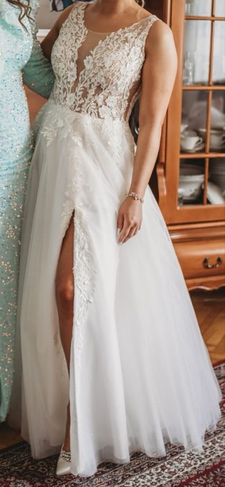 Suknia ślubna rozm. M z koronką + dodatki