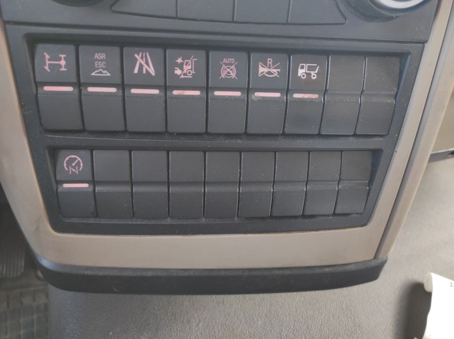 Man tgl 12 250 kontener winda Niemcy