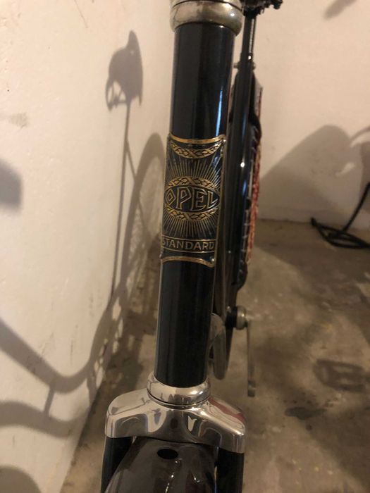 Zabytkowy rower OPEL