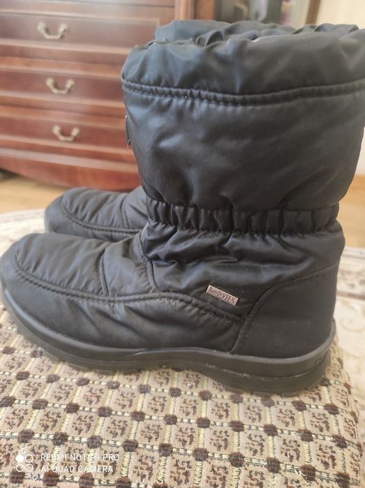 Жіночі чоботи дутіки