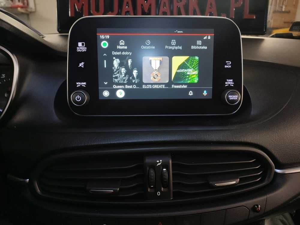 Carplay Android Auto FIAT Tipo Uconnect Continental VP2 kamera  proxy