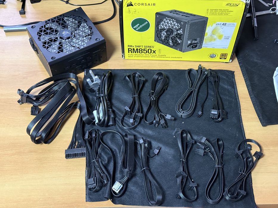 Zasilacz Komputerowy 850 Watt | Corsair RM850x Shift Series 850Watt