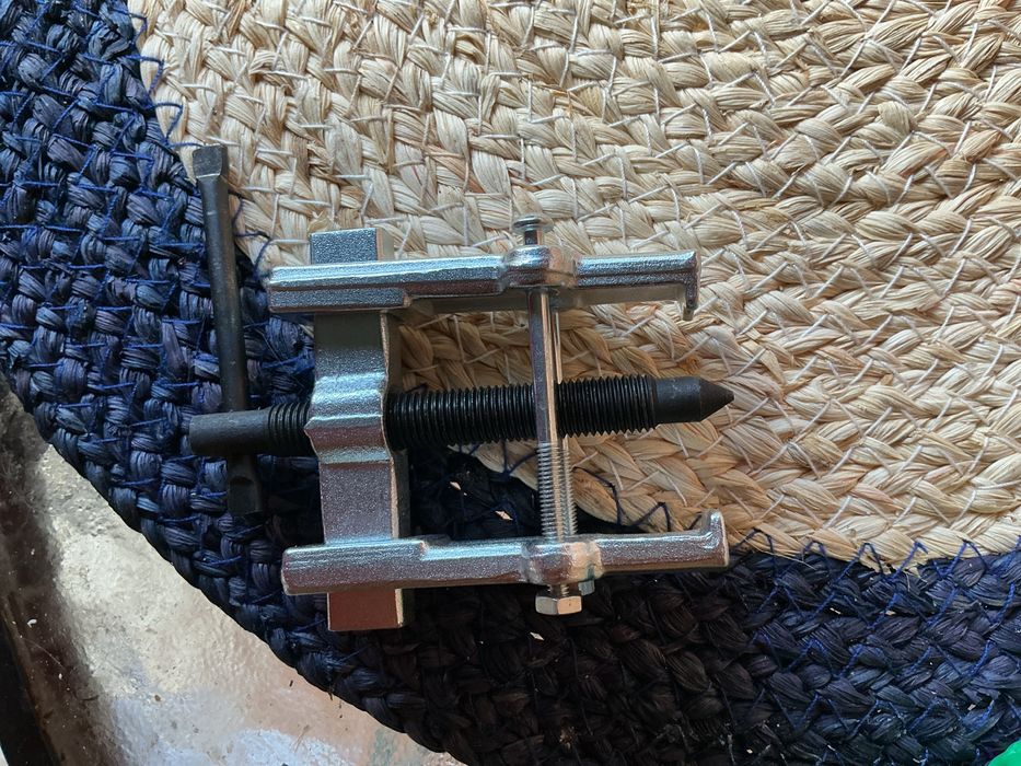 Знімач підшипників втулок випресовка сьемник шестерен универсальний