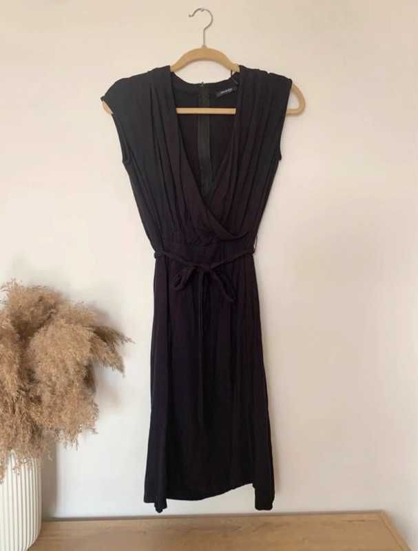 Czarna sukienka Orsay 38