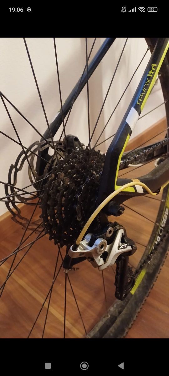Bicicleta BTT roda 29