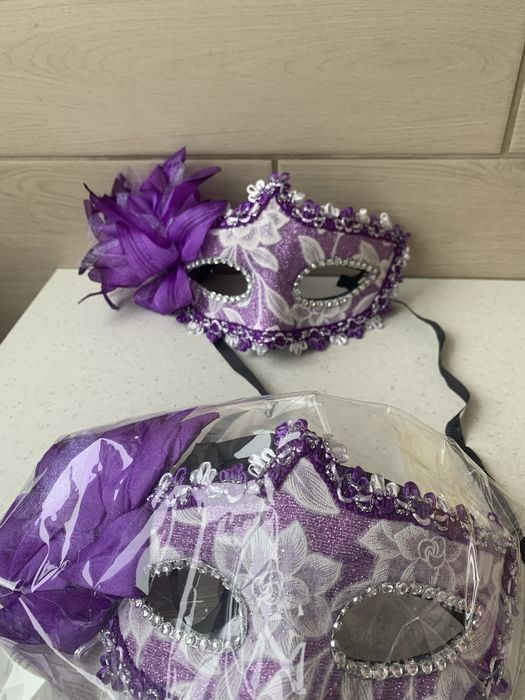 Венеціанські карнавальні маски