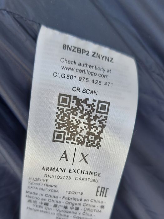 Kurtka puch naturalny Armani Exchange, oliwkowa.