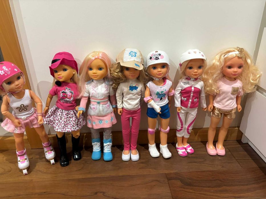 Bonecas Nancy e acessórios