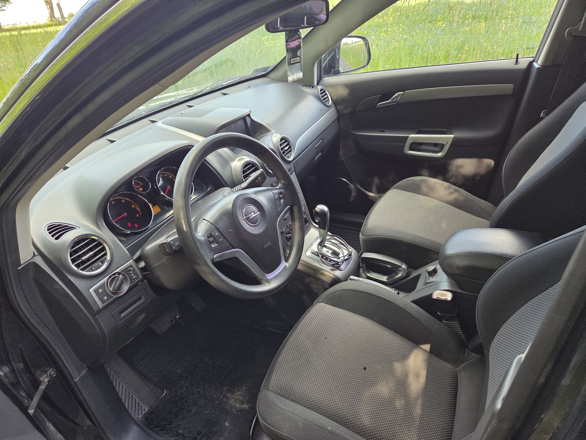 Sprzedam Opel Antara Automat Klima Navi Hak 4x4