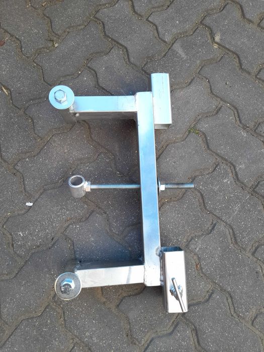 mocowanie belki herbicydowej uchwyt przedni przód