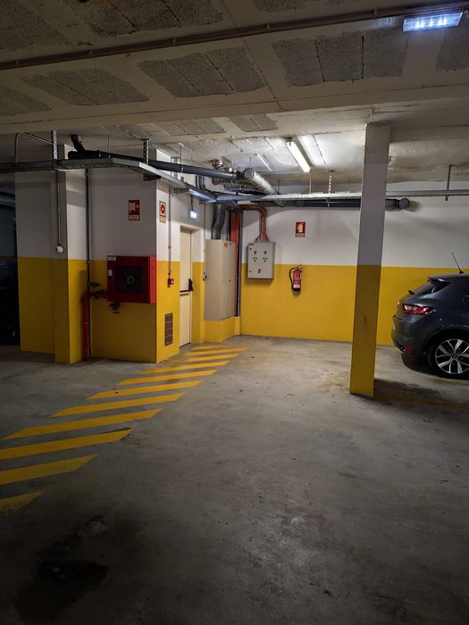 Arrecadação; Storage Arrumo; Box - Gaia Venda ou arrendamento 8.20 m2