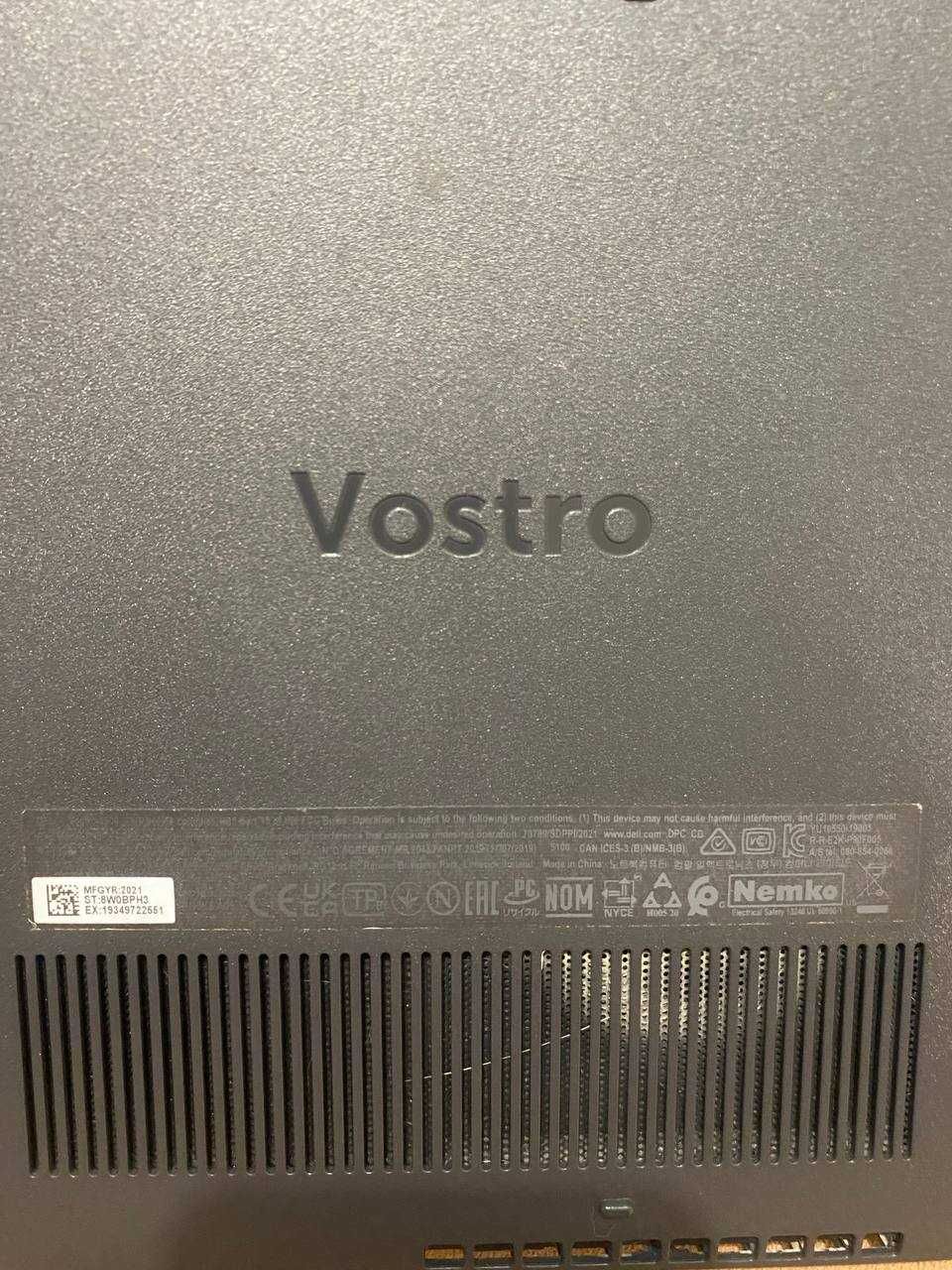 Ноутбук Dell Vostro 3520