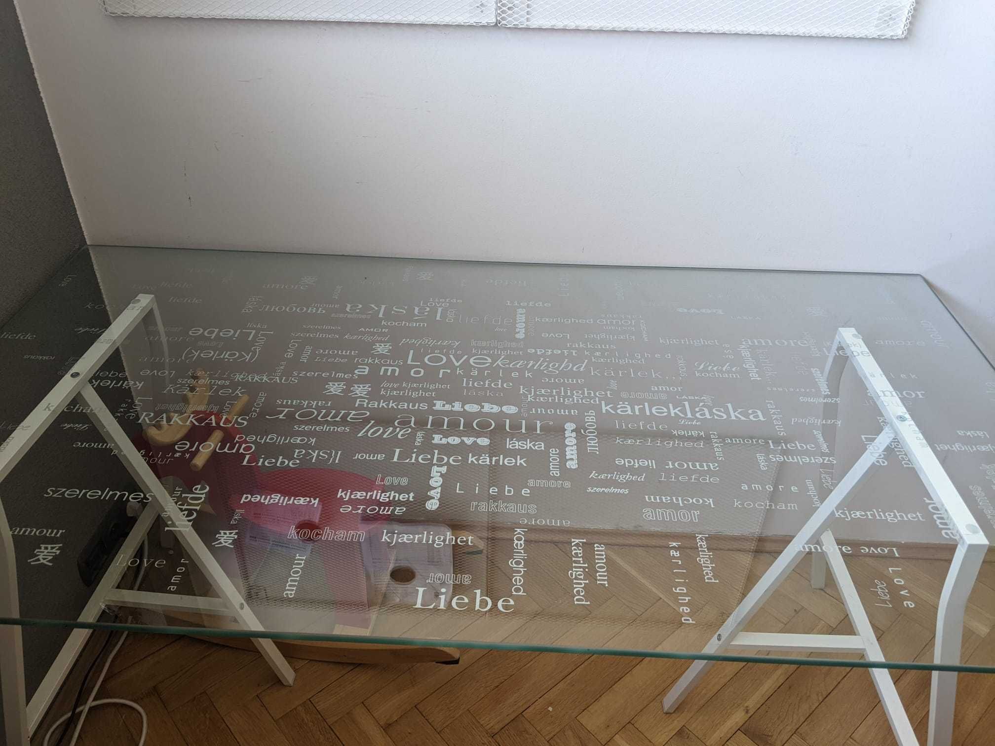 Szklany blat stół biurko szklane Vika Glasholm IKEA