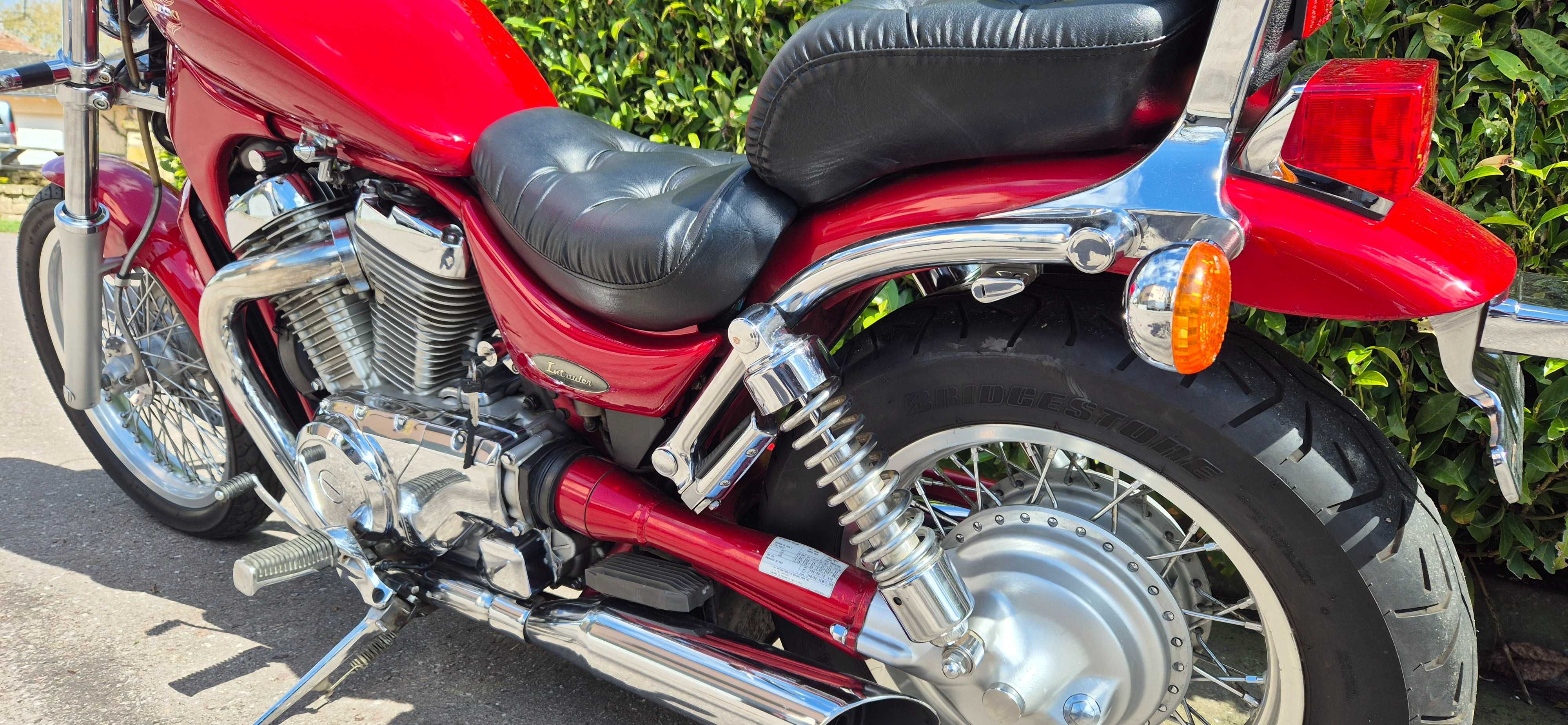 Suzuki intruder 600