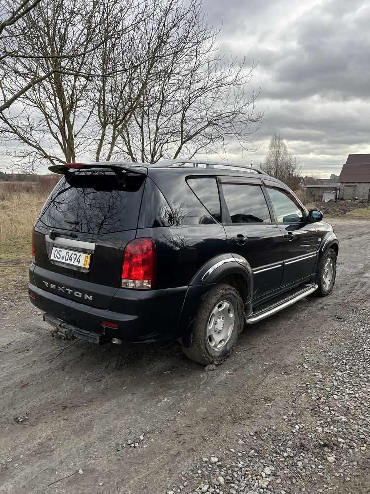 Розборка запчастини шрот Ssangyong Rexton. 2.7 дизель