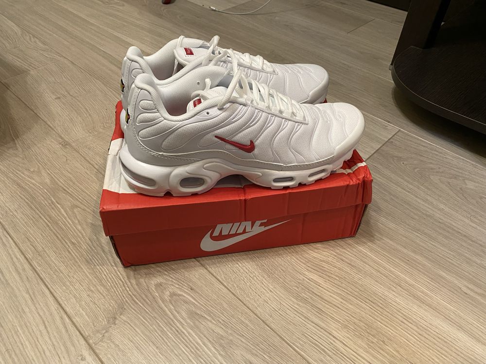 Nike airmax tn x supreme  найк аирмакс тн суприм