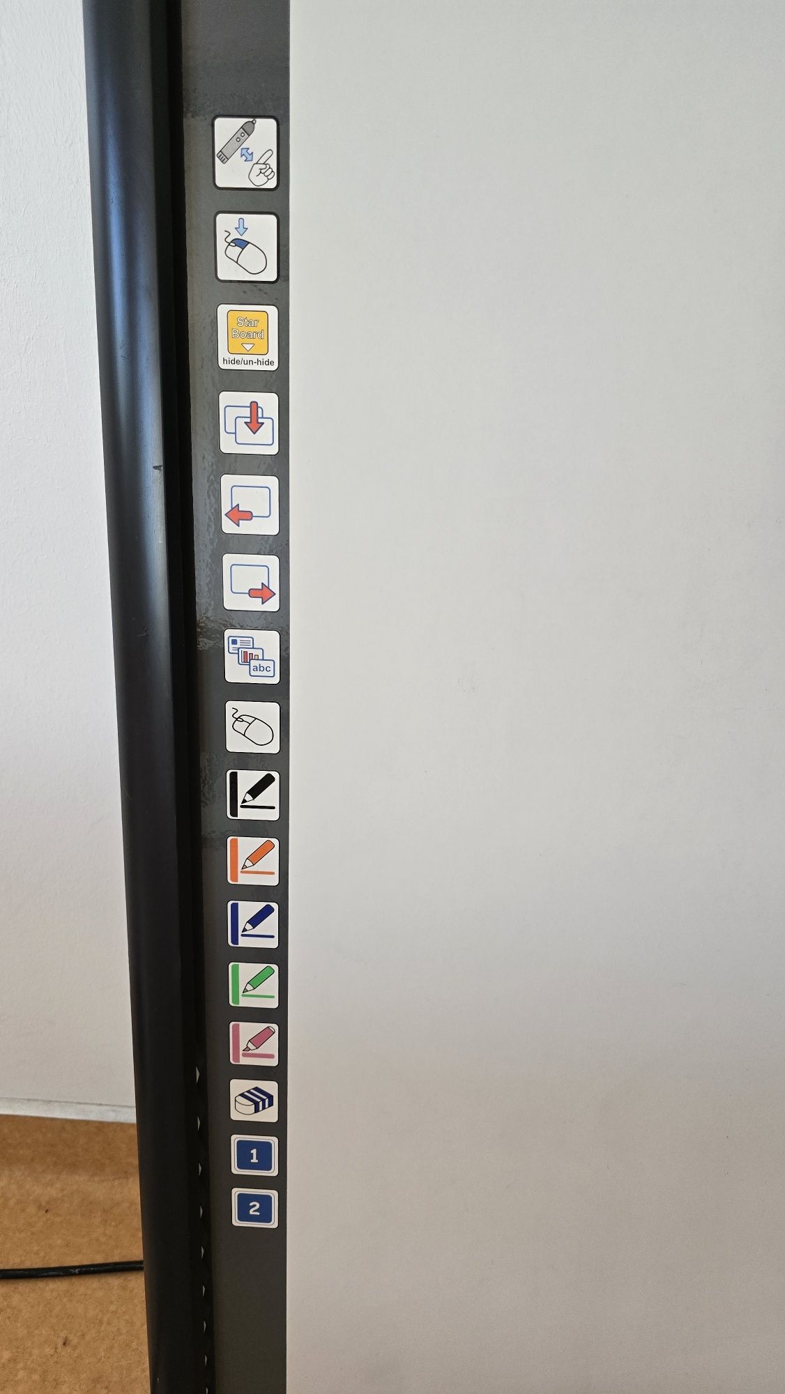 Quadro interativo hitachi FX77